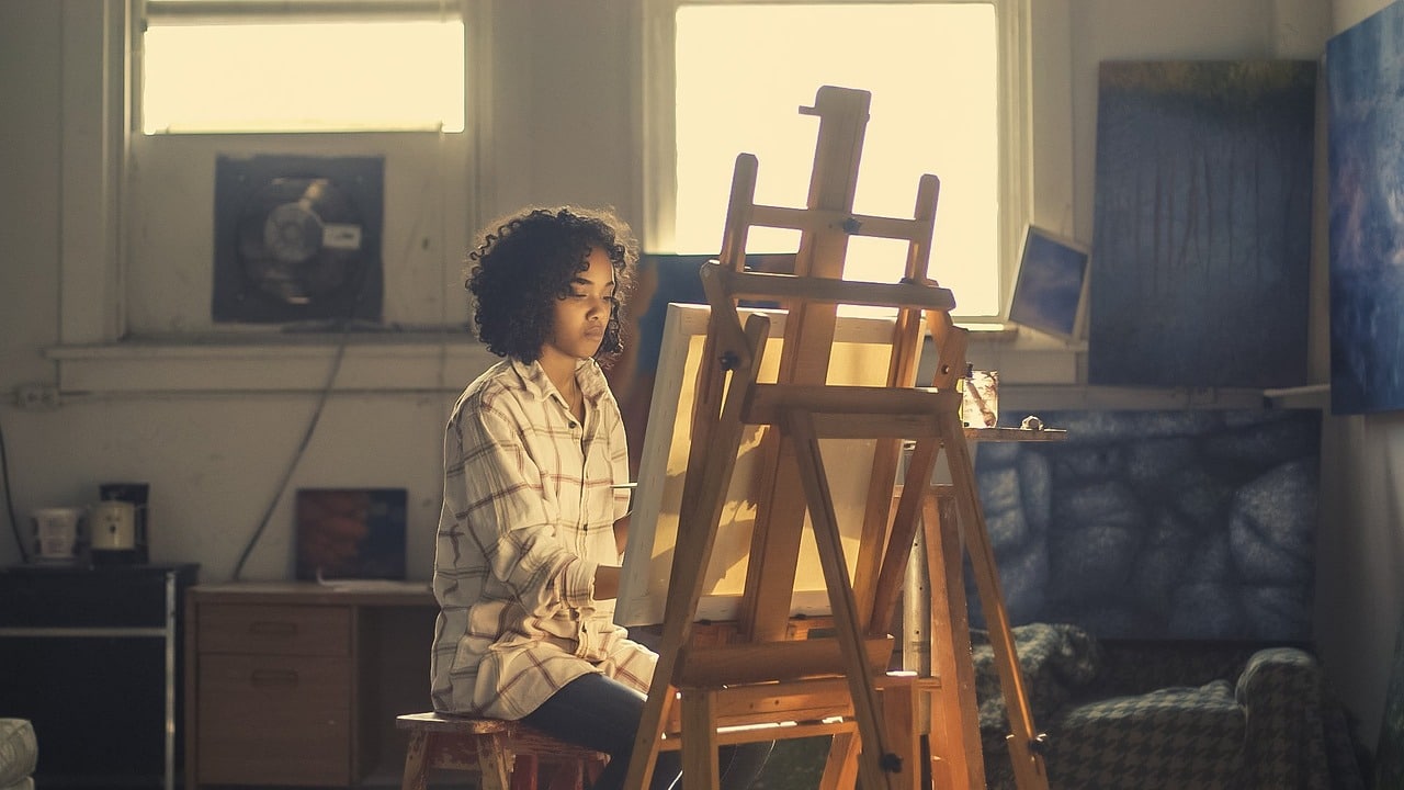 picture of a woman painting