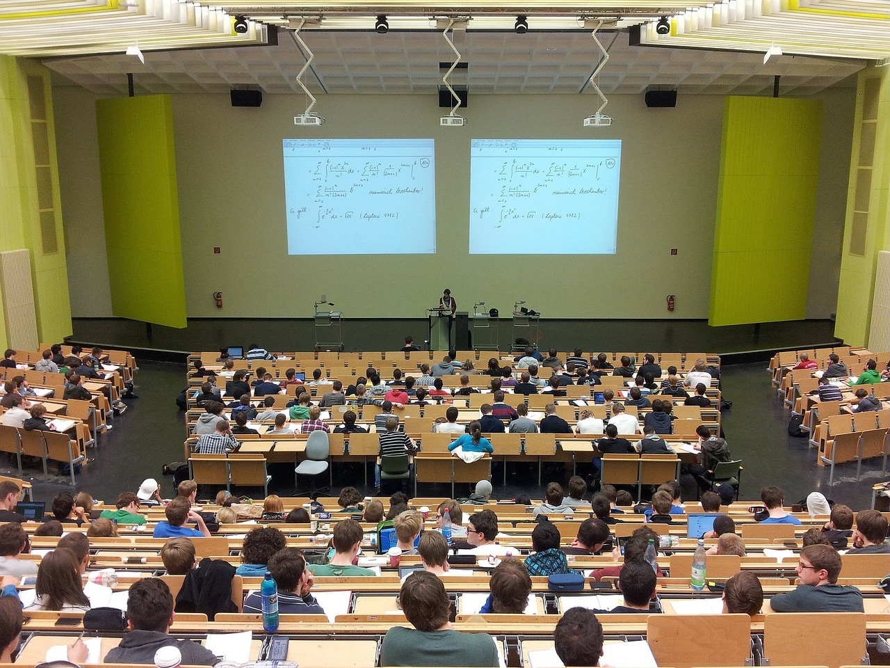 picture of students in a lecture